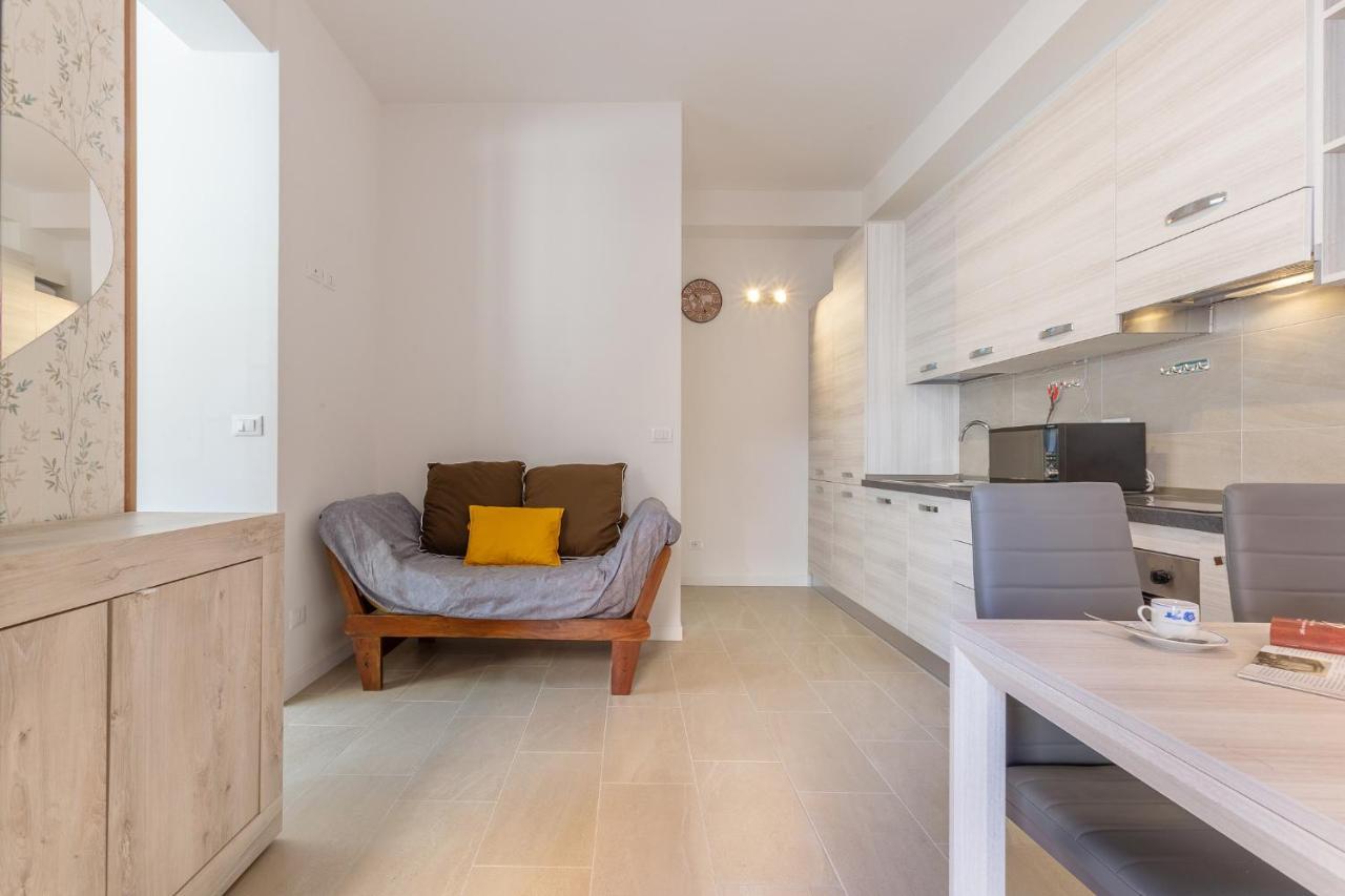 San Donato Fiere Essential Apartment W/Parking Bologna Exterior foto