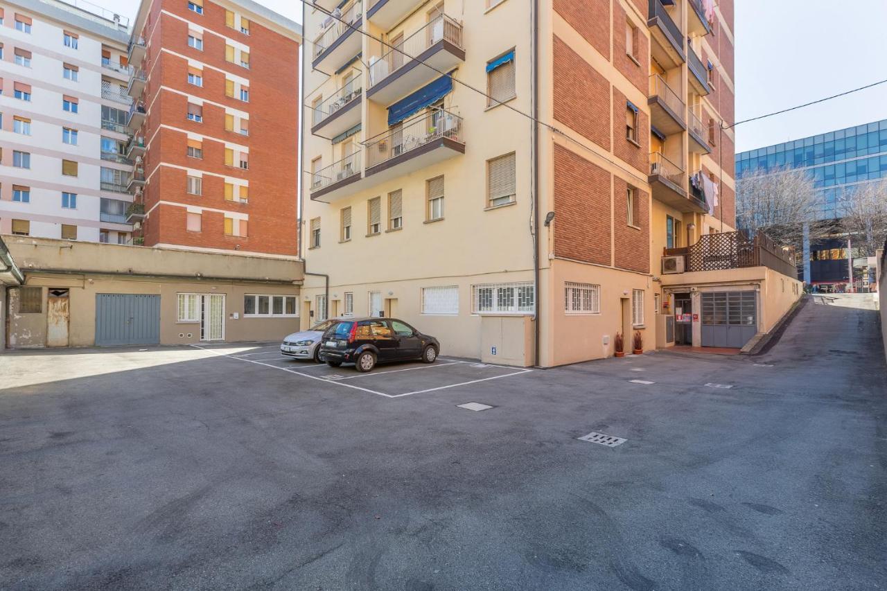 San Donato Fiere Essential Apartment W/Parking Bologna Exterior foto